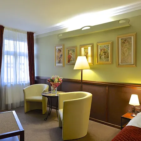 Hastal Old Town Hotel 4*