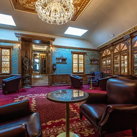 Hotel Hastal Old Town 4*