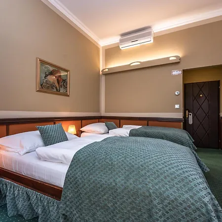 Hotel Hastal Old Town