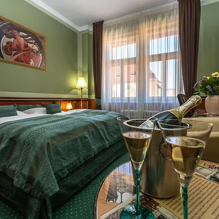 Hotel Hastal Old Town