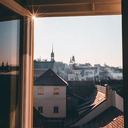 Hotel Hastal Old Town 4*