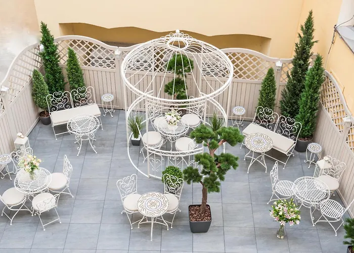 Hastal Old Town Hotel 4*