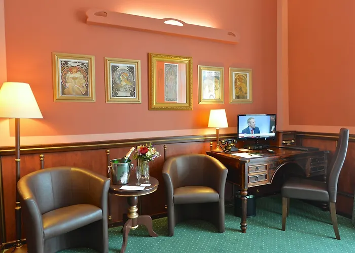 Ξενοδοχείο Hastal Old Town 4*
