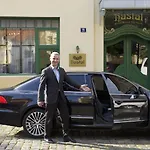 Hastal Old Town Hotel